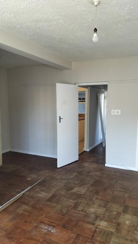 To Let 1 Bedroom Property for Rent in Wynberg Western Cape